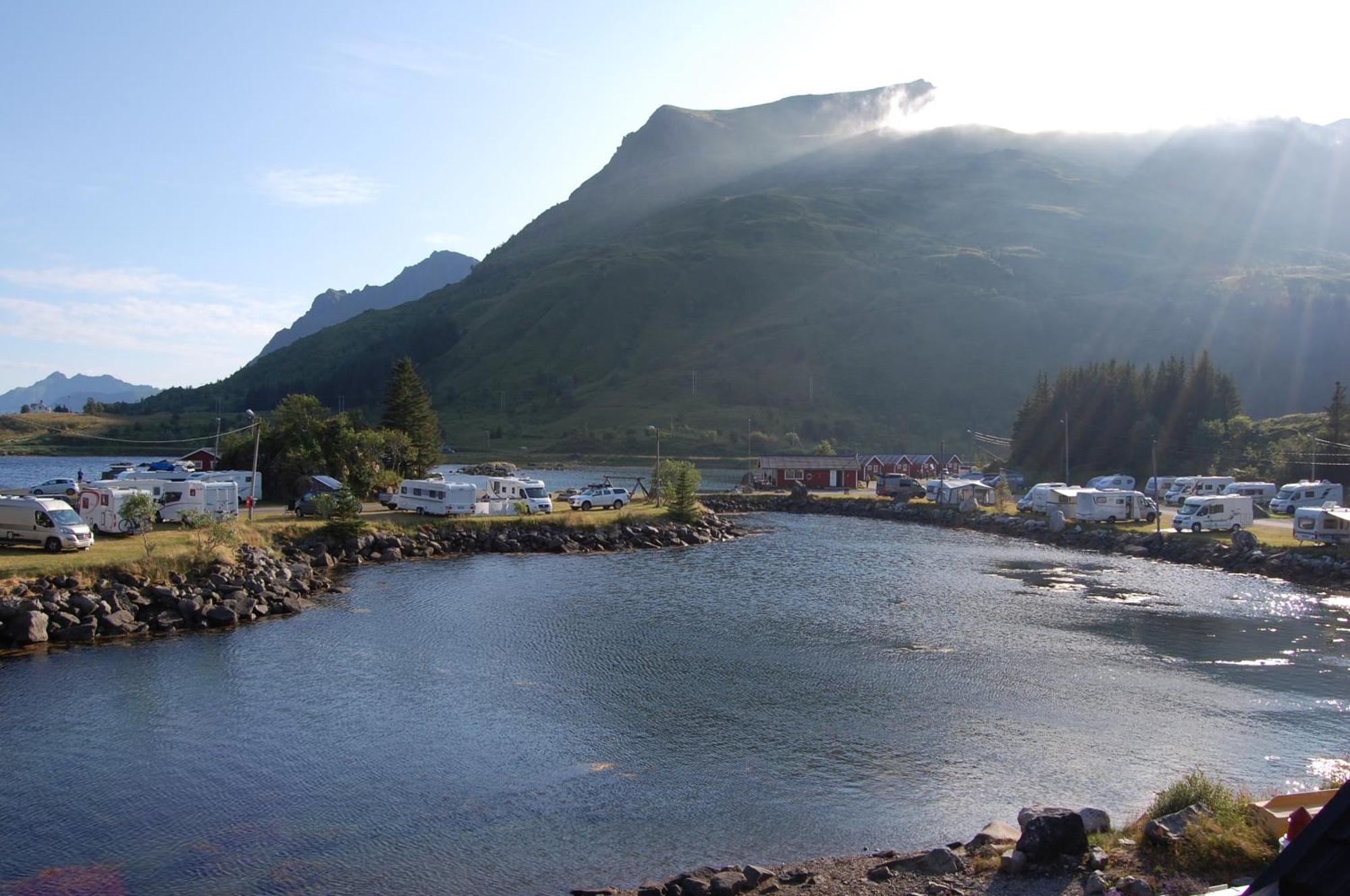 Brustranda Fjordcamping Valberg ภายนอก รูปภาพ